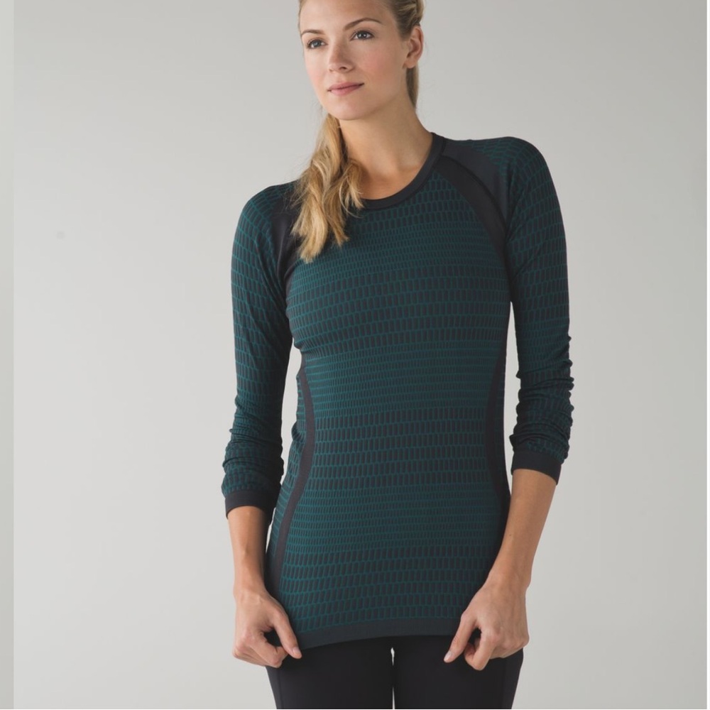 Lululemon About That Base Long Sleeve
Black / Forage Teal